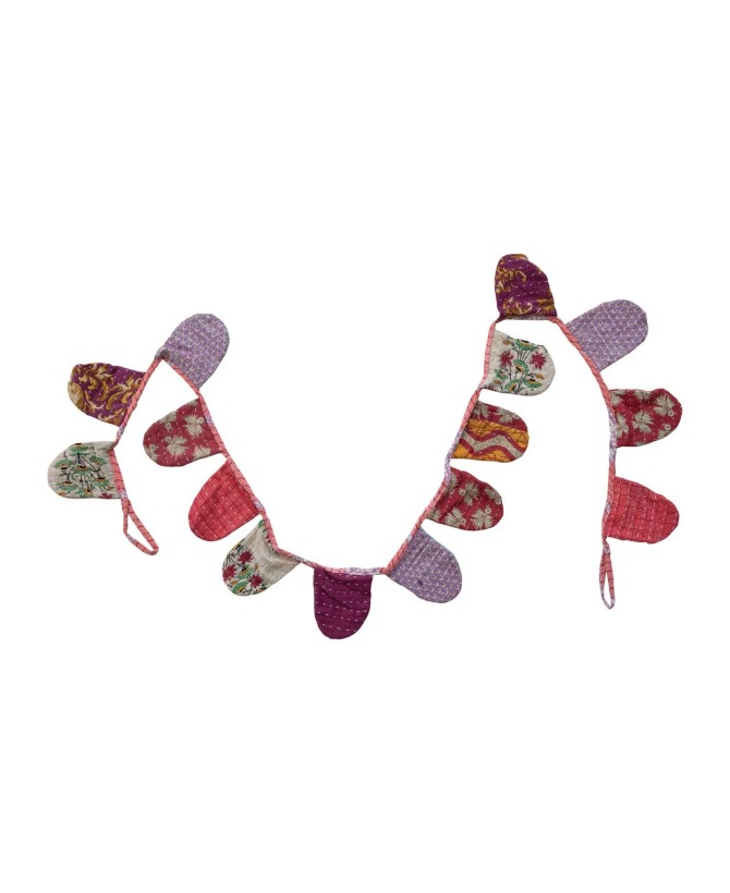 Hand-Embroidered Kantha Pennant Garland – Unique Upcycled Décor
