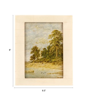 Elegant Resin Photo Frame – White (Holds 5” x 7” Photo)
