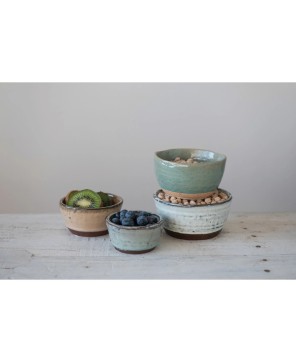 Stoneware Nesting Bowls with Reactive Glaze – Set of 4