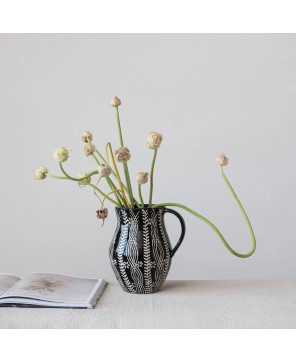 2.5-Quart Stoneware Pitcher – Wax Relief Floral Farmhouse Design