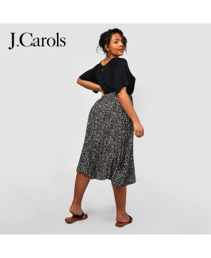 J.Carols® Printed Pleated Skater Dress: Fun and Flirty Fashion