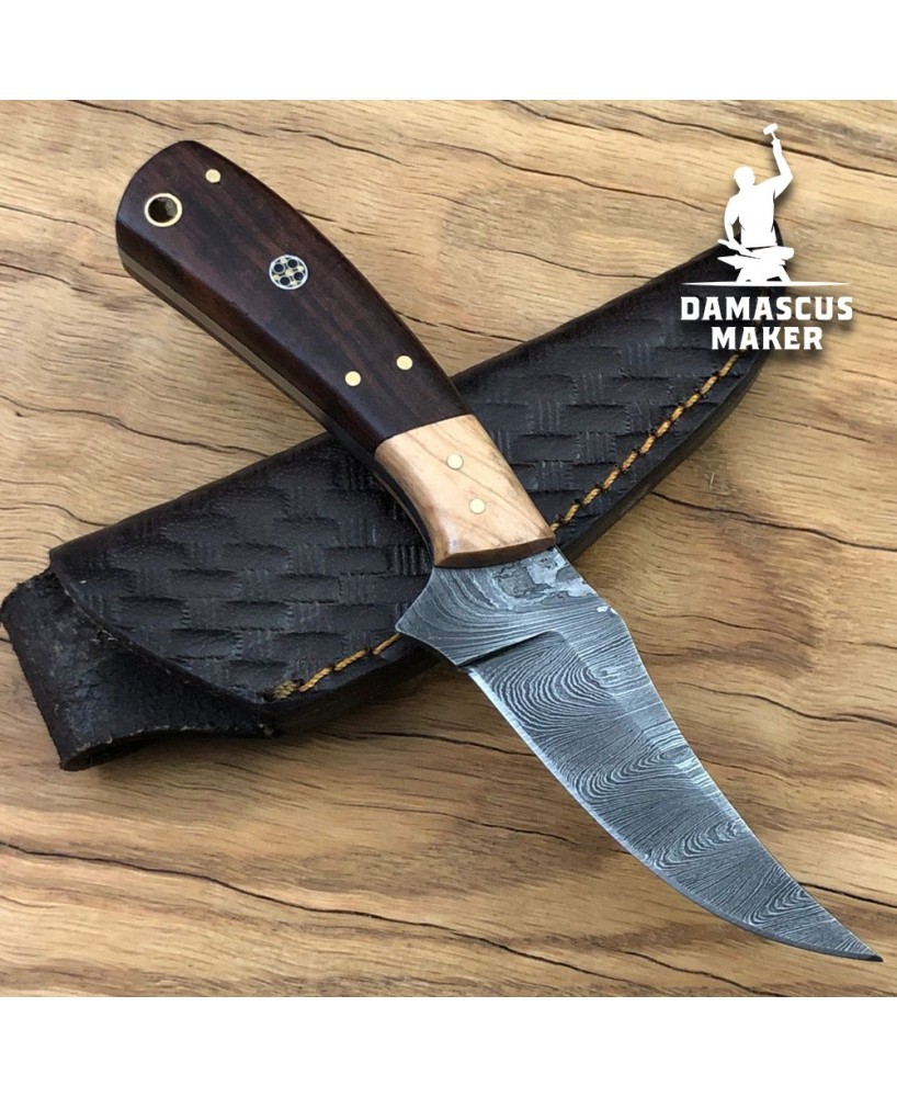 Damascus Steel Hunting Knife