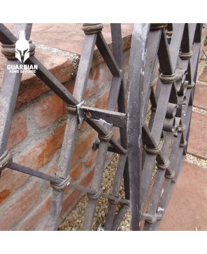 Old forged grid Wrought iron grid Iron grid Trellis Window grid Ornamental grid Garden Climbing aid Plant support Plant support