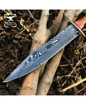 Damascus Steel Hunting Knife