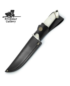 "Frontier Blades Hunting Knife - Essential Gear"