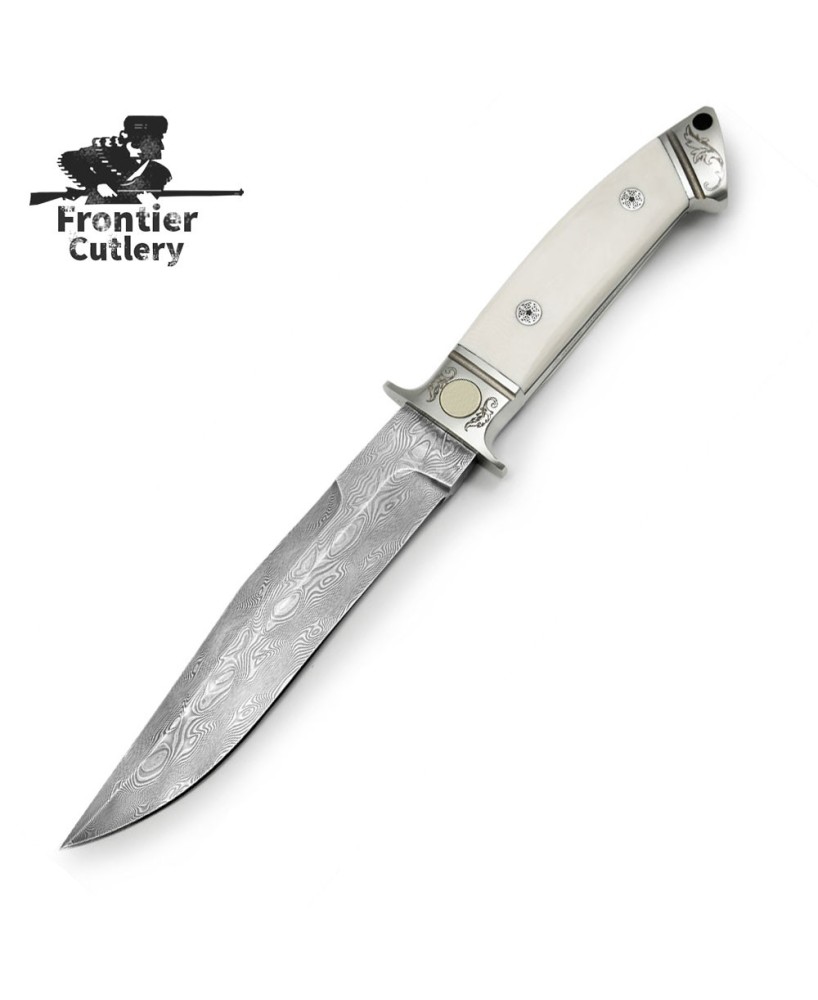 "Frontier Blades Hunting Knife - Essential Gear"