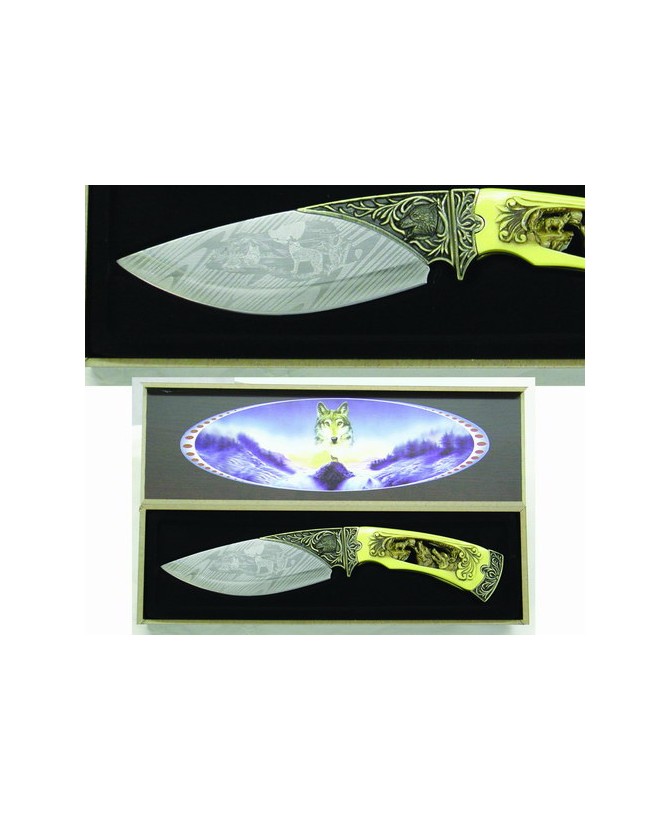 Wilderness Spirit: Etched Blade Wolf Knife