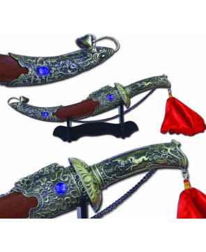 Intricate Stainless Steel Flying Carpet Dagger