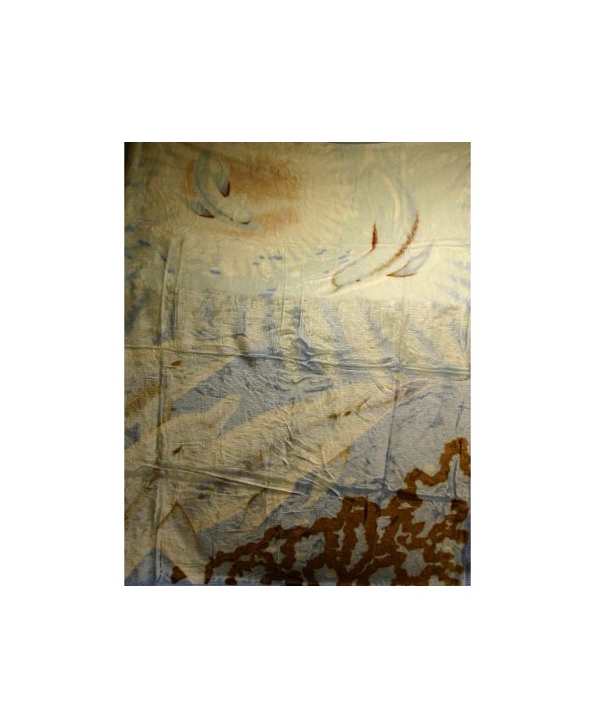 Luxurious Large Dolphin Fleece Blanket - Cozy and Vibrant Design