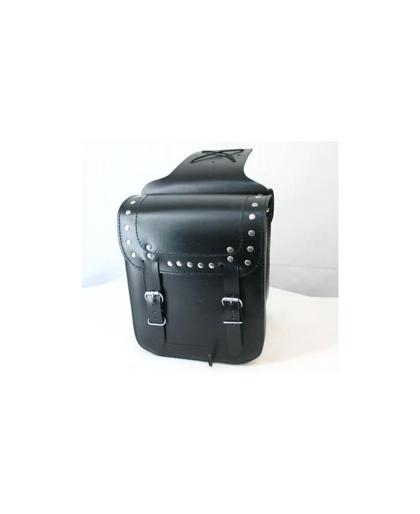 STUDDED CLASSIC STYLE MOTORCYCLE SADDLEBAG