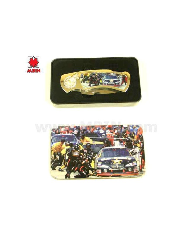 Collectible Knife in Tin BoxTheme