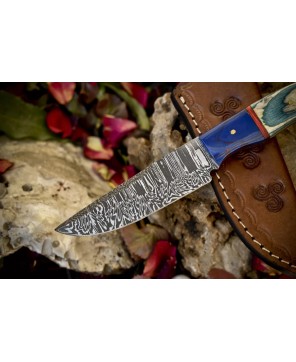 Handmade Twist Damascus Skinner Knife - Hardwood Handle, Micrata Bolst