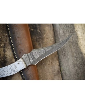 Skinner Knife D2 Tool Steel Damascus Blade | Premium EDC