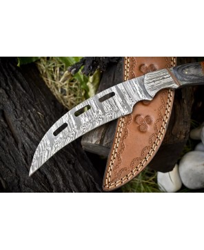 Twist Damascus Hunter: Hunt. Craft. Explore