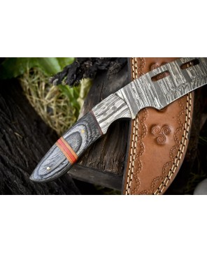 Twist Damascus Hunter: Hunt. Craft. Explore