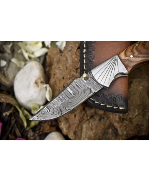 Twist Damascus Folding Knife, Olive Wood Handle