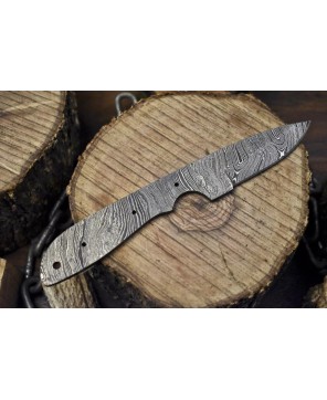 DIY Twist Damascus Blade: Craft Your EDC