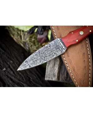 Twist Damascus Hunter: Sharp & Beautiful