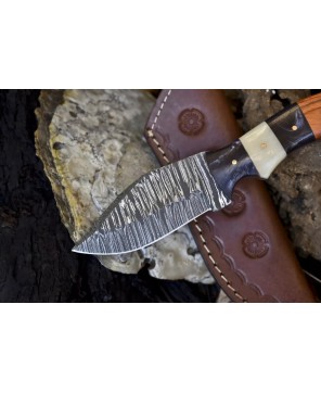 Twist Damascus Skinner: Sportsman's Choice