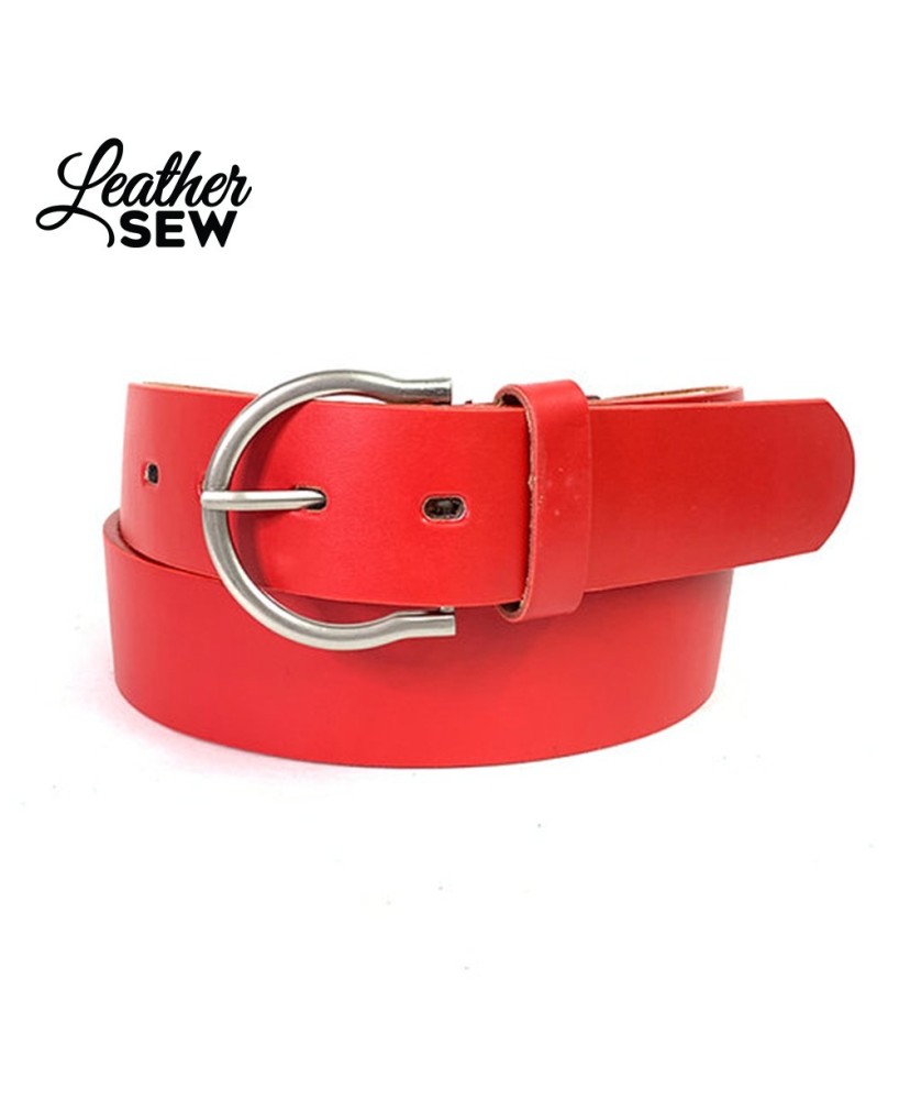 Stylish Women's Belt - Silver Wide Buckle for Any Outfit