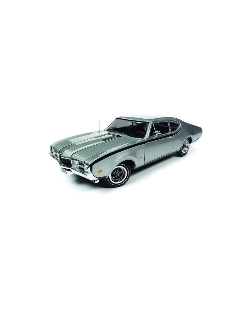 1968 Oldsmobile Hurst Olds 1:18 Scale Diecast Model - American Muscle