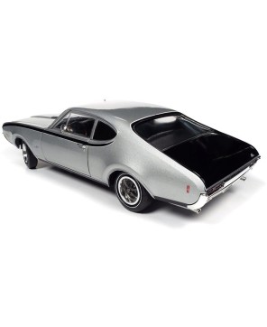 1968 Oldsmobile Hurst Olds 1:18 Scale Diecast Model - American Muscle