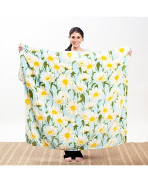 Daisy Daydream Plush Sherpa Throw - Cozy Floral Blanket