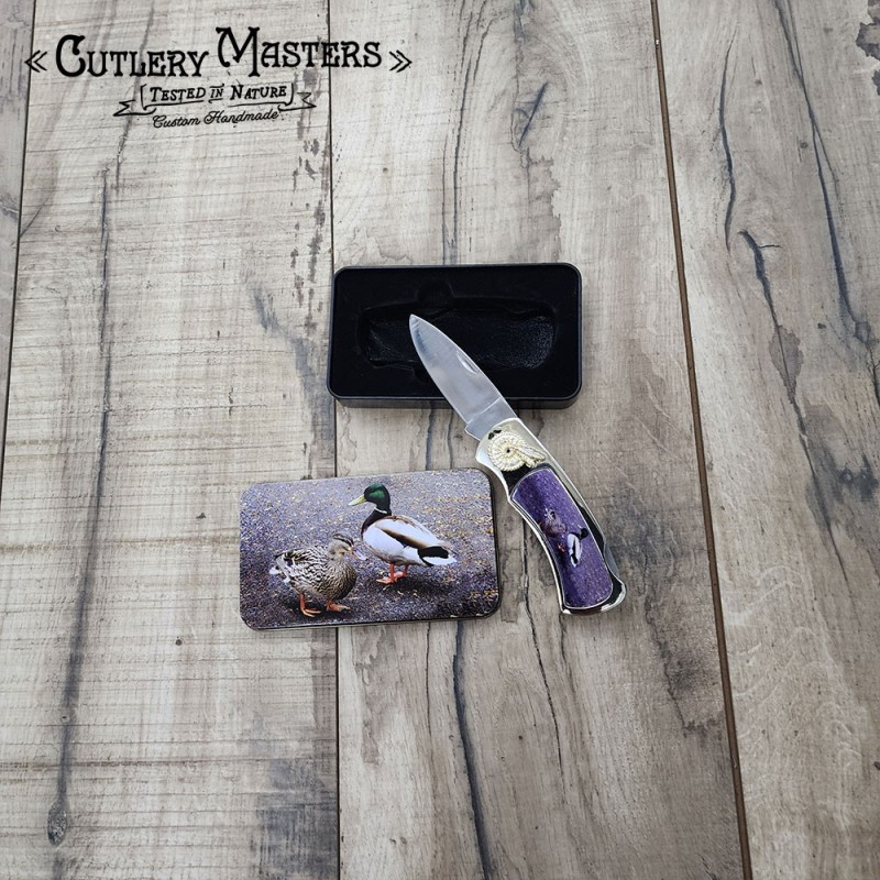 2 Wandering Ducks Box Knife: Stainless Steel Blade & Steel Guard