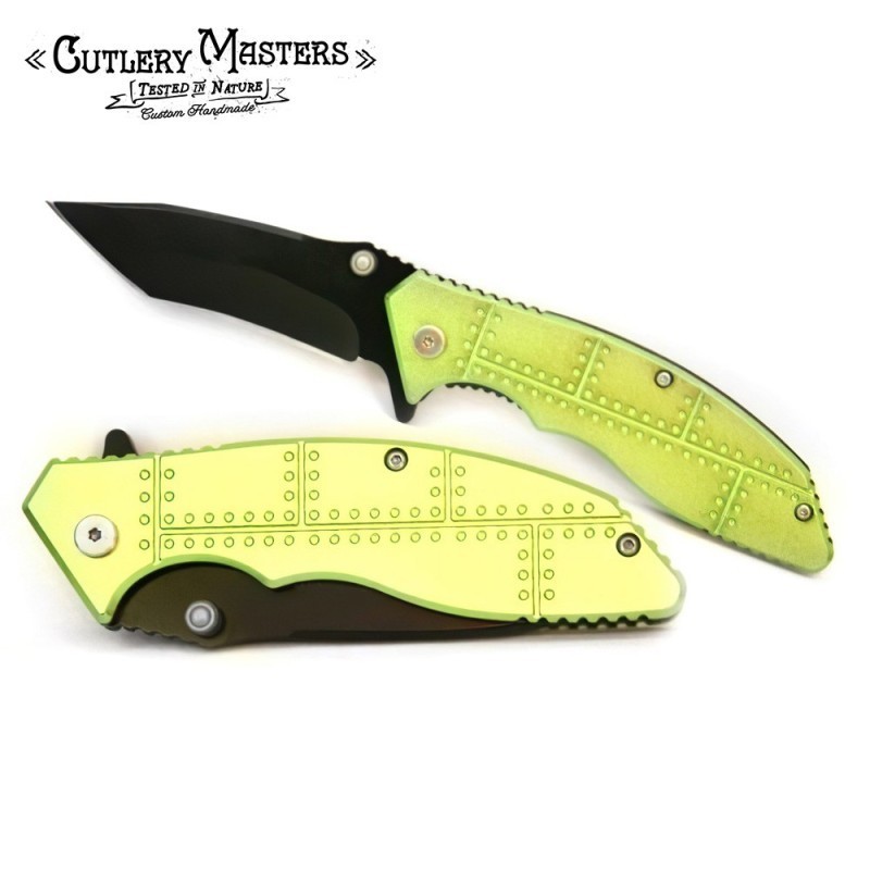 Sleek Metallic Green Folding Tool – Sharp, Stylish, and Secure