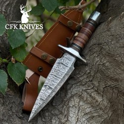 Custom Damascus Dagger – Hand Forged with Elegant Twist