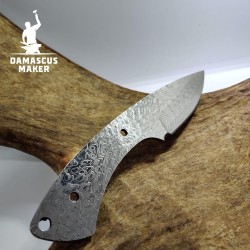 Mirror Finish VG10 Damascus Blade – 67 Layers for Custom Crafting