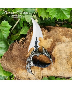 Demon Fang Push Dagger