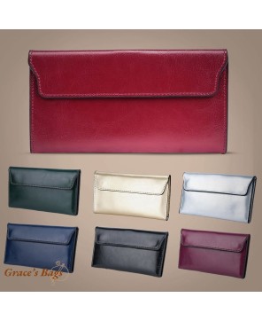 Elegant Leather Wallet – Compact & Organized