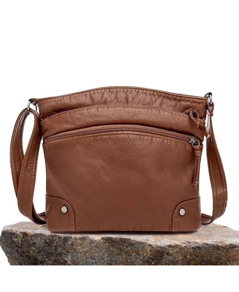 Zoe’s Enduring Elegance | Leather Shoulder Bag