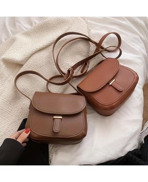 Amelia Saddle Bag – Retro Leather Crossbody