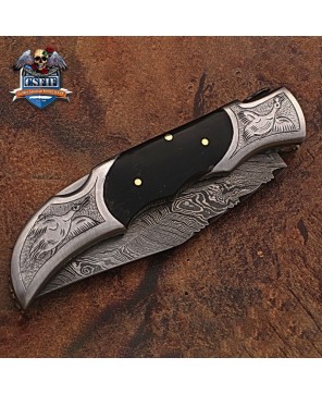 Eye Catching Folding Knife with Damascus Steel Blade and Horn Handle