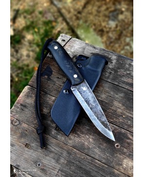 Outdoor Survival Knife - Durable & Lightweight