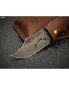 Classic Folding Knife with Wooden Handle