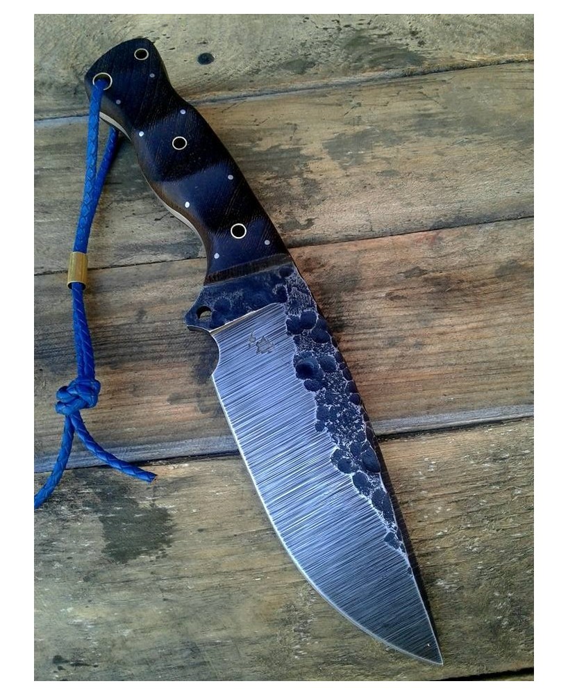 Hand-Forged Tactical Hunting Knife with Hammered Finish