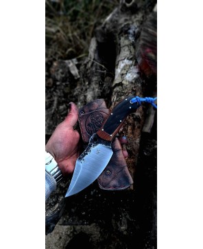 Handcrafted Bushcraft Knife with Leather Sheath