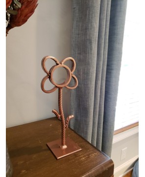 Handcrafted Rebar Flower – Unique Indoor Metal Decor