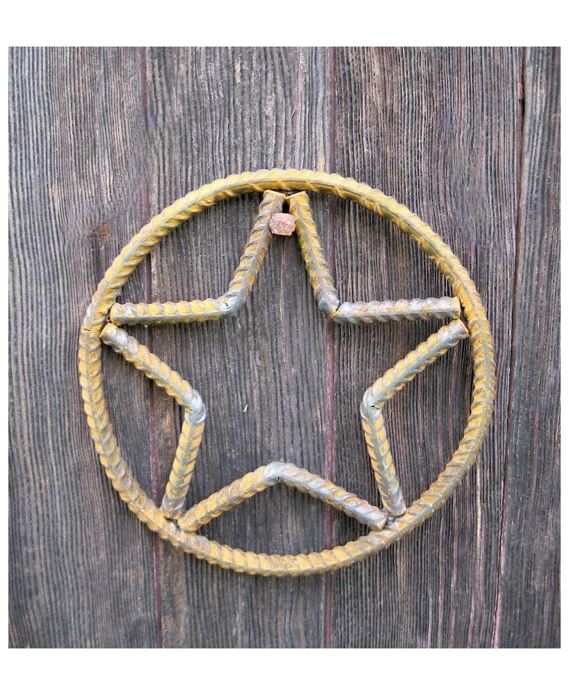 Metal Star Circle Decoration - Handmade Rebar Texas Star Art