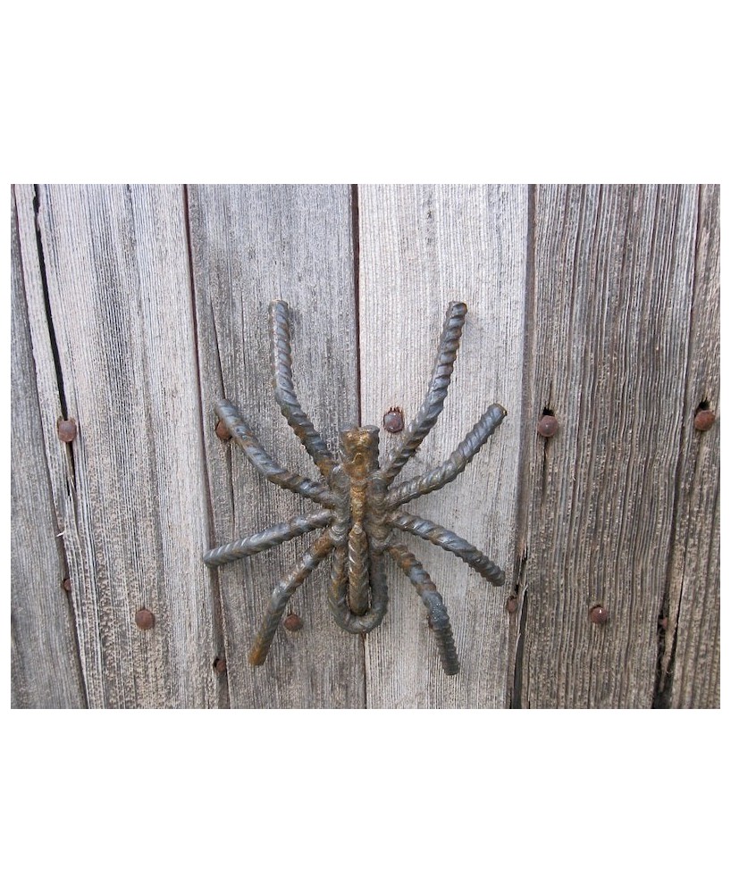 Metal Spider Rebar Sculpture - Handmade Rustic Garden Art