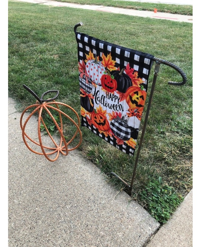 Handmade Metal Rebar Flag Stand for Yard and Garden Decor