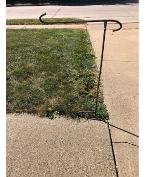 Handmade Metal Rebar Flag Stand for Yard and Garden Decor