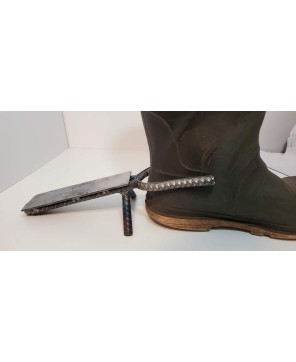 Heavy Duty Rebar Bootjack – Durable Steel Boot Pull