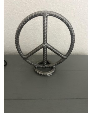 Metal Rebar Peace Symbol Sculpture – Compact and Durable