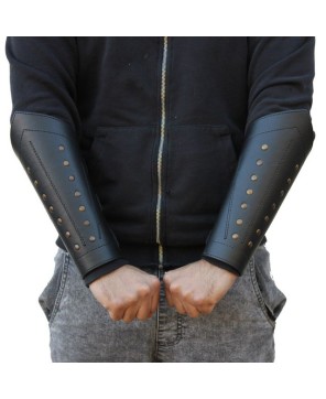 Rangers Studded Leather Bracers – Sable Black Medieval Armor